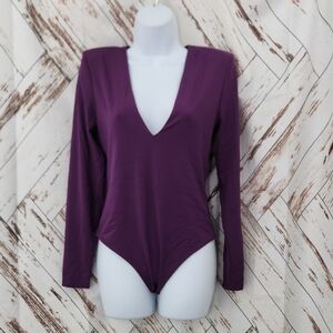 Babaton Contour Shoulder Pad V-neck Bodysuit in‎ Purple